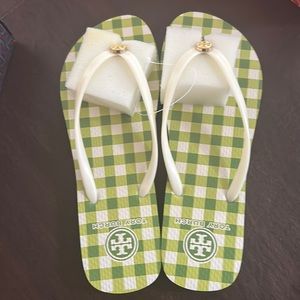 TORY BURCH FLUP FLOPS